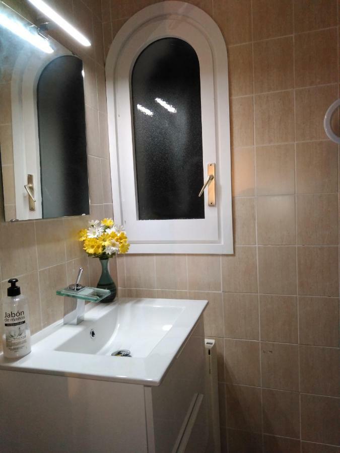 شقة Magnolia, Habitacion Matrimonial Con Bano Uso Privado, En Casa Compartida بالافروجيل المظهر الخارجي الصورة